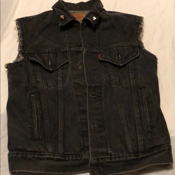 levis vest black